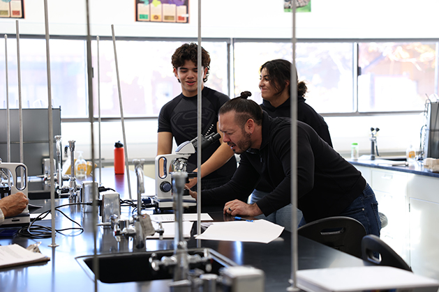 UNM-LA Collaborates With UNM To Offer Early Assurance Program To Pre-Professional Health Students